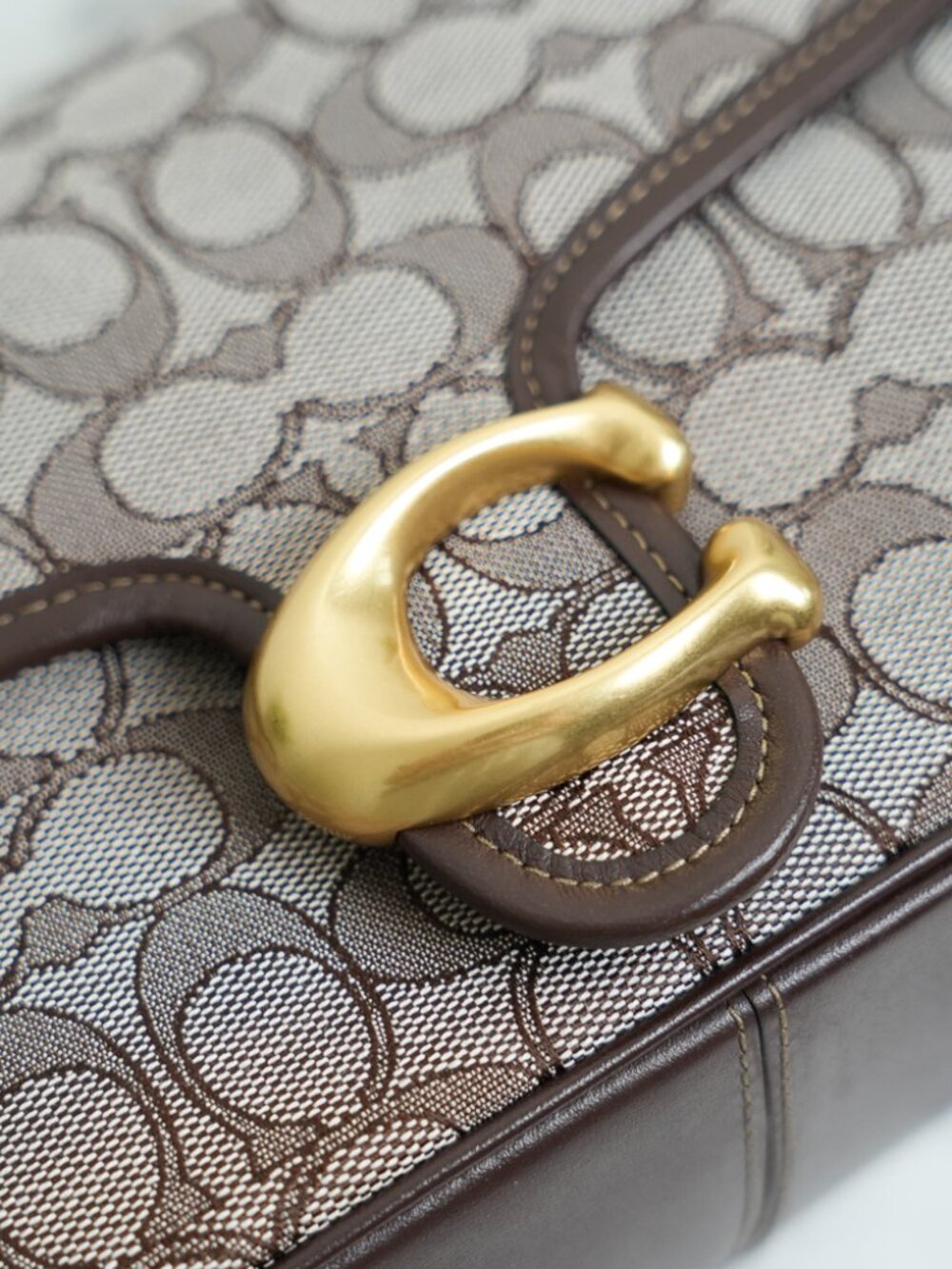 Coach CDT21 Soft Tabby Shoulder Bag Signature Jacquard Brass/Oak Maple Brown NWT - Picture 11 of 15